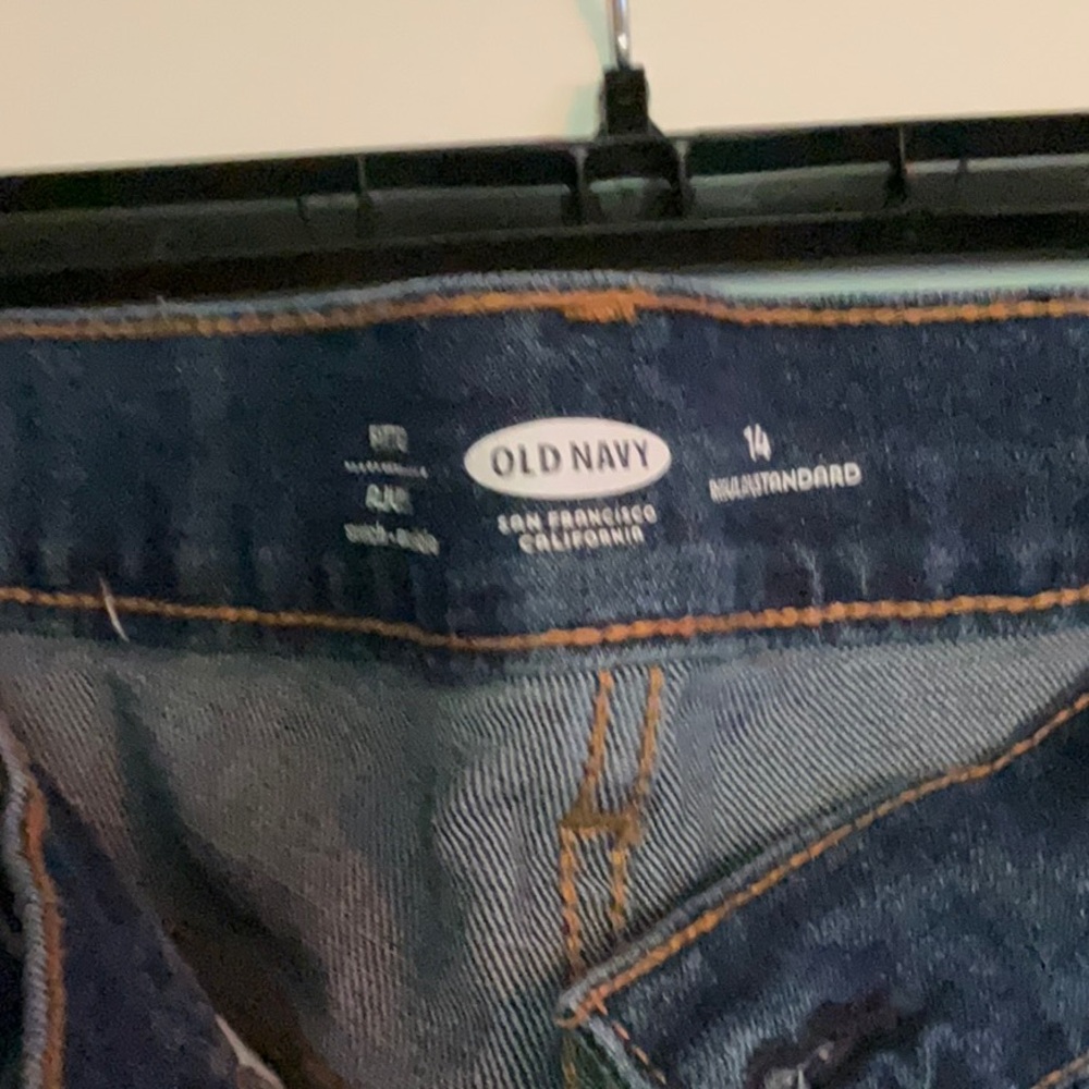 Old Navy Dark Blue Jean Shorts - Picture 3 of 3